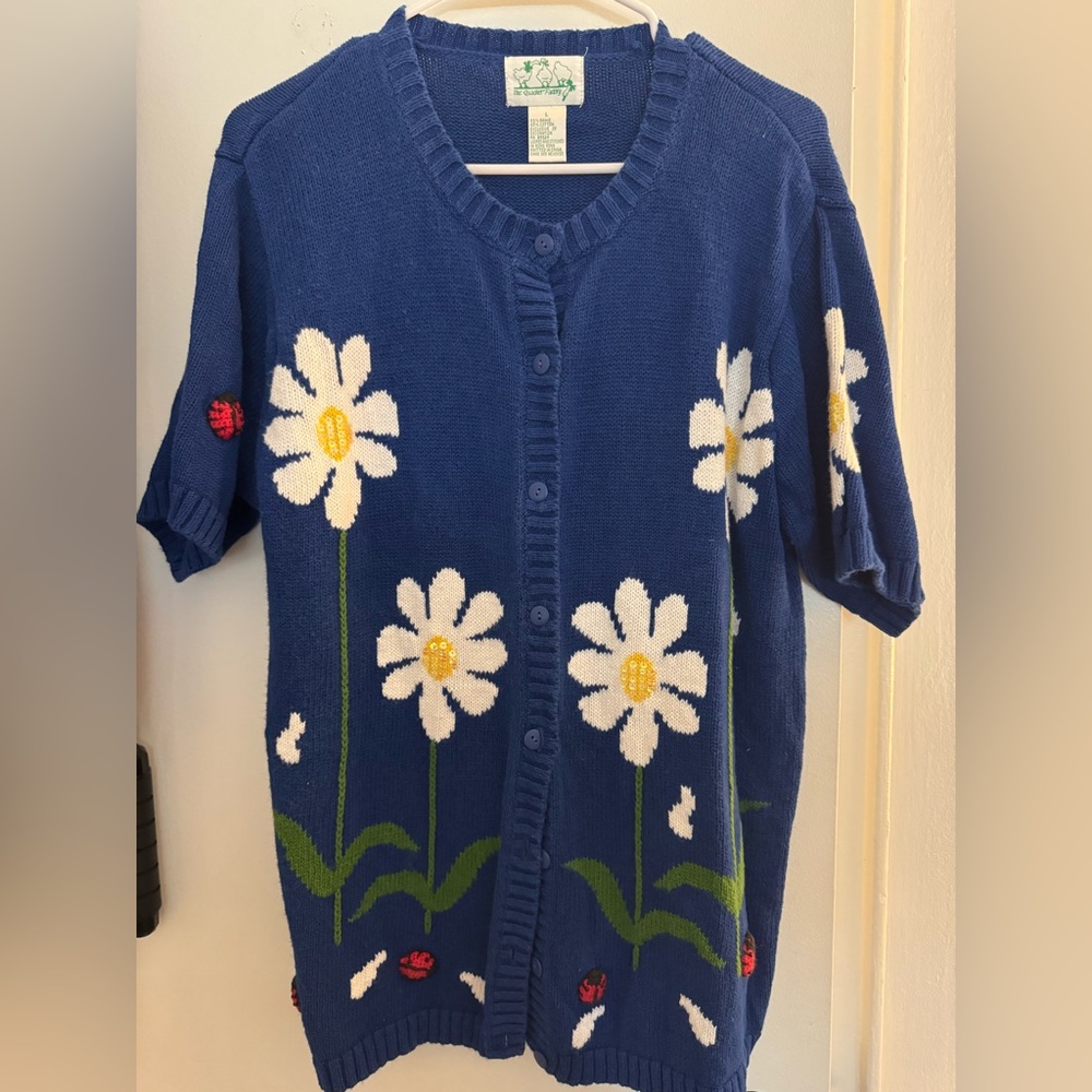 Quacker Factory Blue Floral Short Sleeve Sweater